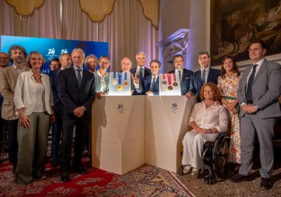 Svelate le medaglie olimpiche e paralimpiche di Milano Cortina 2026