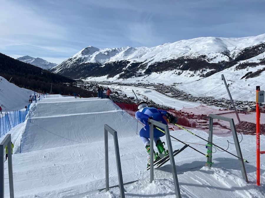 Test ski cross in mezzo