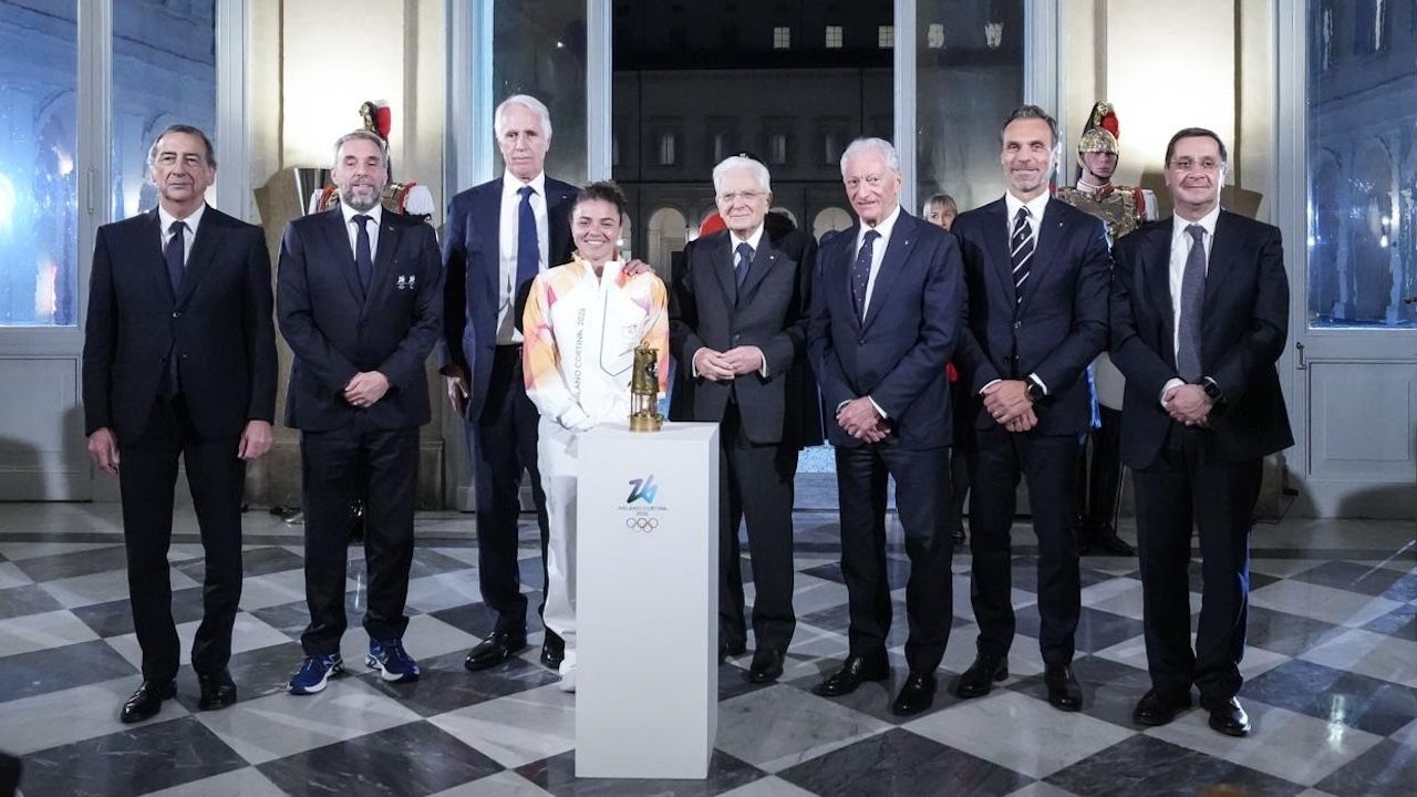 Fiamma olimpica accolta dal Presidente della Repubblica Mattarella al Quirinale